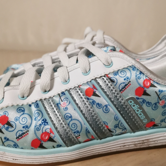 Adidas Basket Femme Fleurie Sneakers - Picture 11 of 16